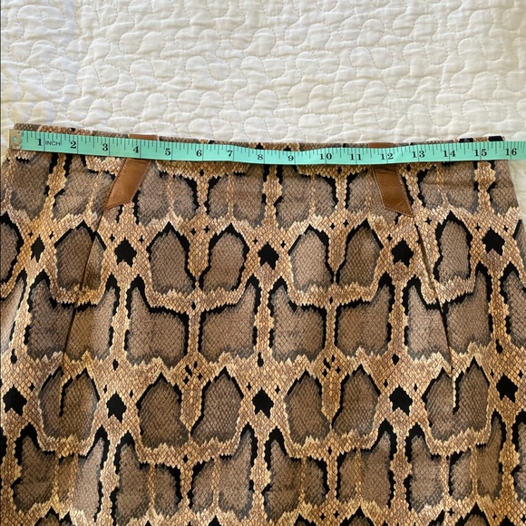 Snake Pattern Skirt, Size 12 - Picture 8 of 12
